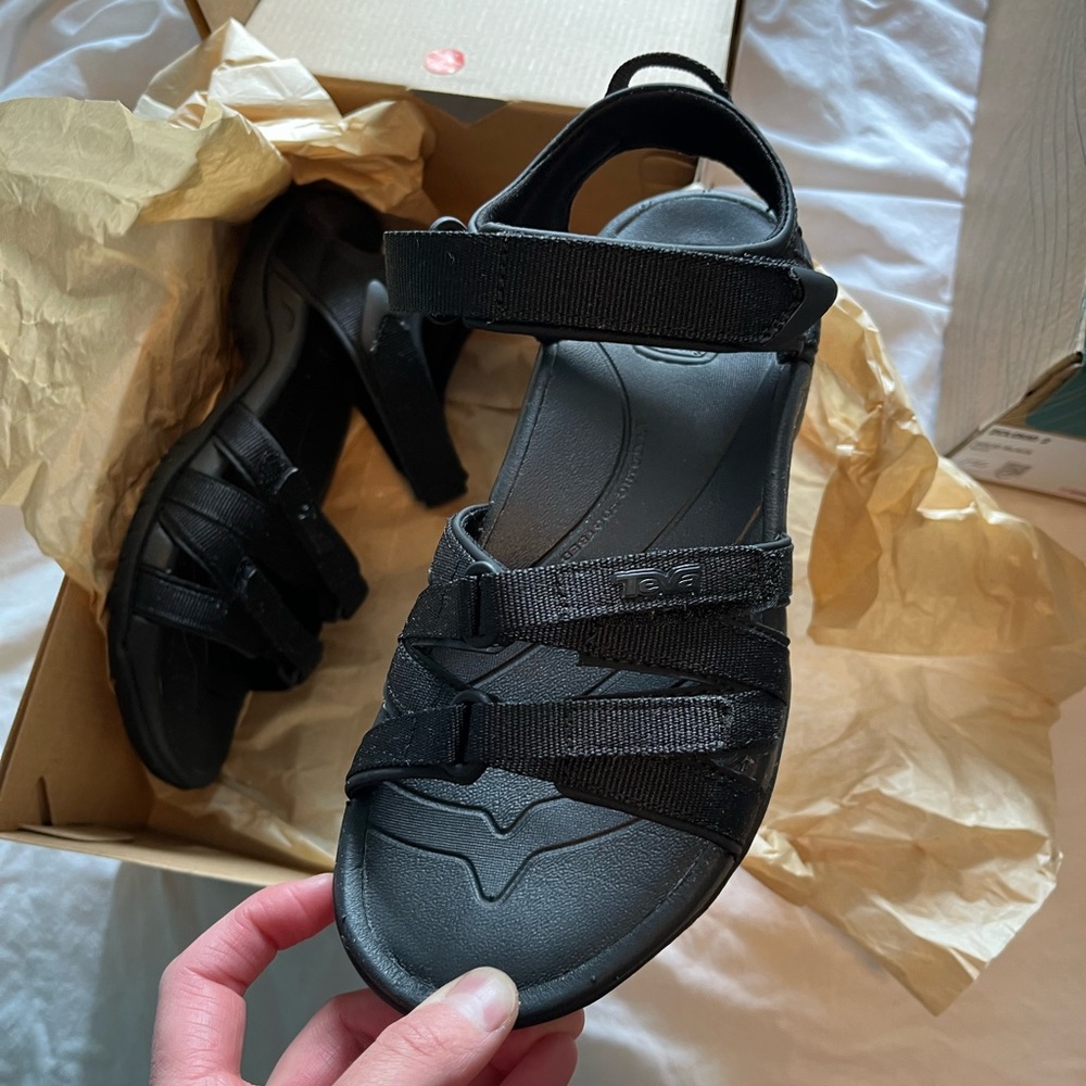 Teva Black Women's Sandals - Picture 3 of 9